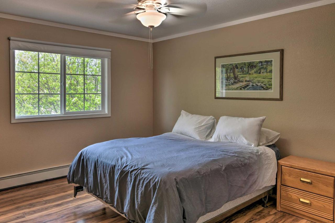 Pet Friendly Anchorage Retreat With Deck And Yard 빌라 외부 사진